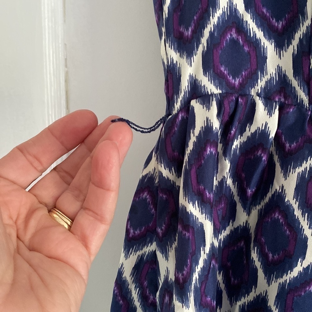 Elizabeth McKay New York Silk Fit and Flare Ikat Pattern Dress - size 6 - Picture 6 of 12